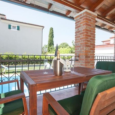 Villa Petra Пореч Екстериор снимка